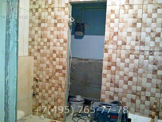 Ремонт маленькой ванной комнаты - начались работы по расшивки швов плитки